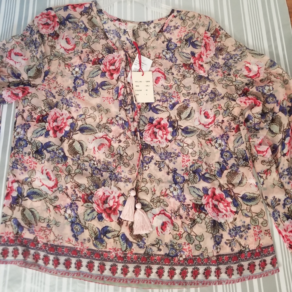 Blouse size S